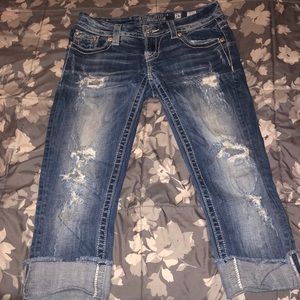 Women’s miss me capris